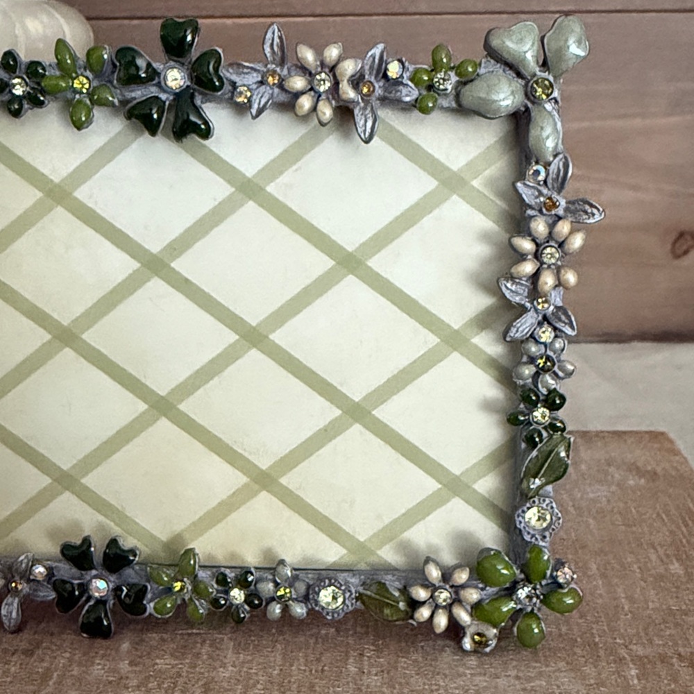 VTG | Small Photo Frame - Picture 5 of 10